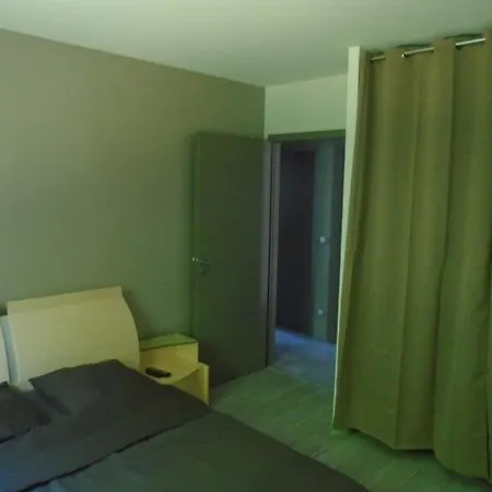 Maison 4 *